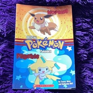 Pokémon Pokédex by scholastic